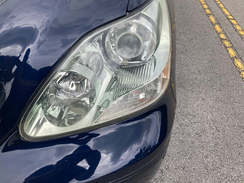 2006 Lexus LS 3rd Gen - Image 19 of 31