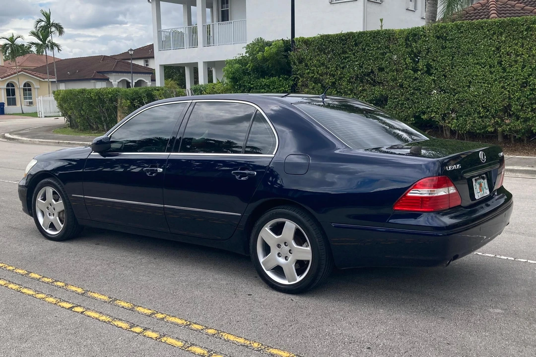 2006 Lexus LS 3rd Gen - Image 4 of 31