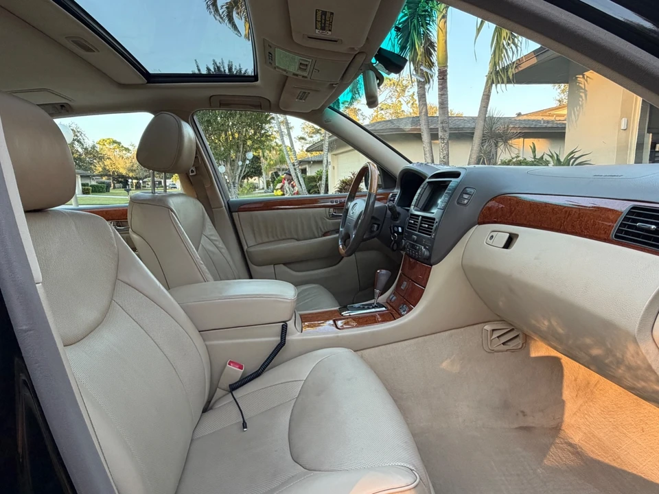 2006 Lexus LS 3rd Gen - Image 4 of 20