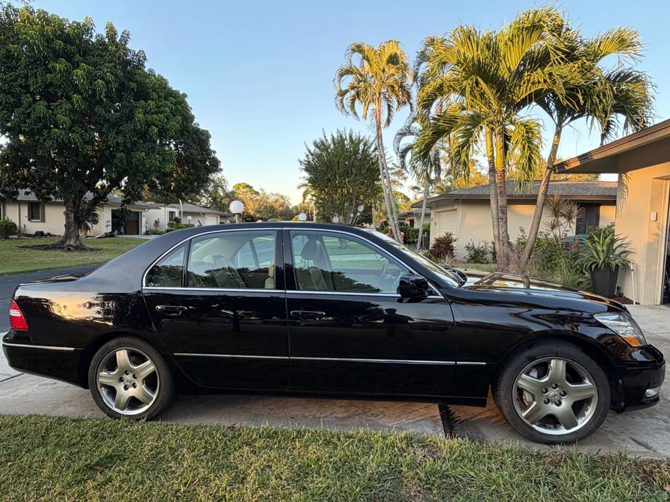 2006 Lexus LS 3rd Gen - Image 9 of 20