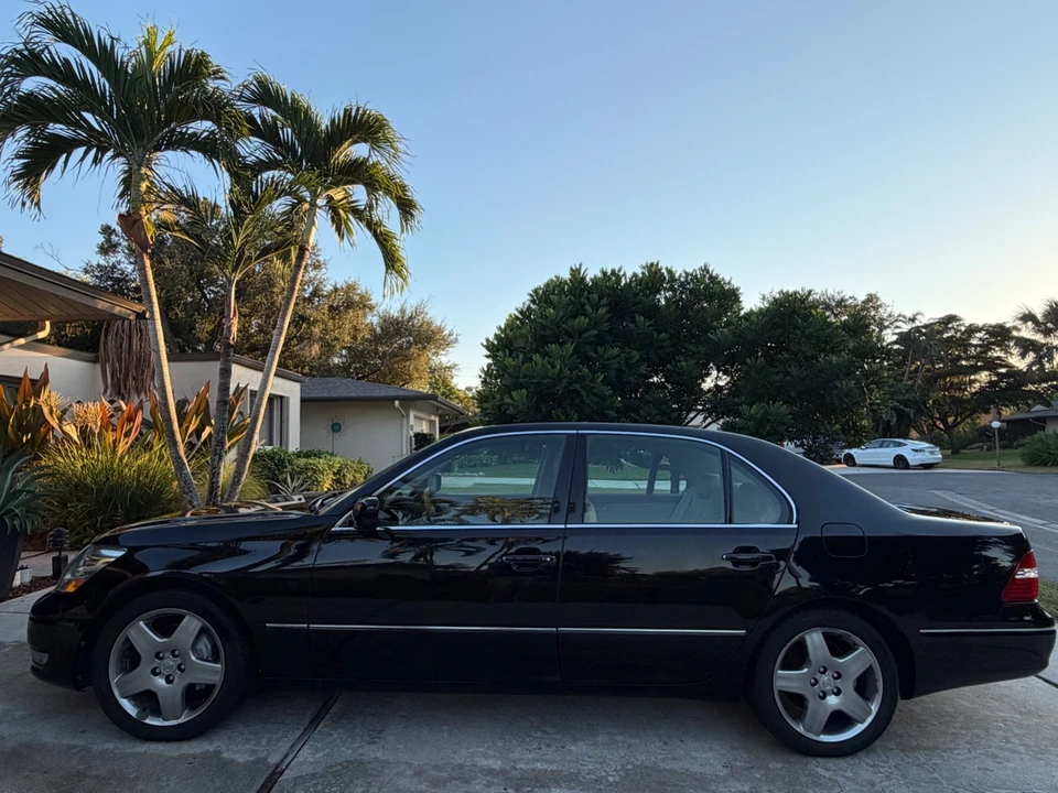 2006 Lexus LS 3rd Gen - Image 8 of 20