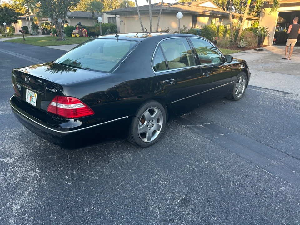 2006 Lexus LS 3rd Gen - Image 19 of 20