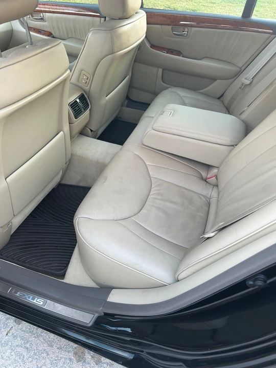 2006 Lexus LS 3rd Gen - Image 13 of 20