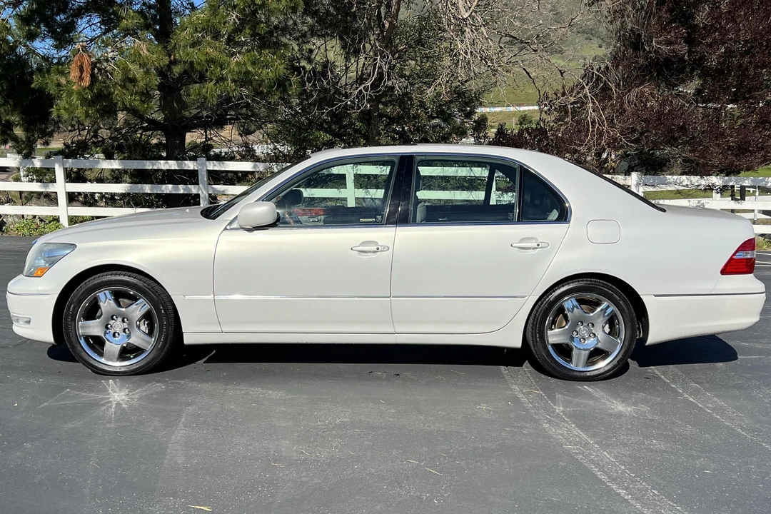2006 Lexus LS 3rd Gen - Image 3 of 5