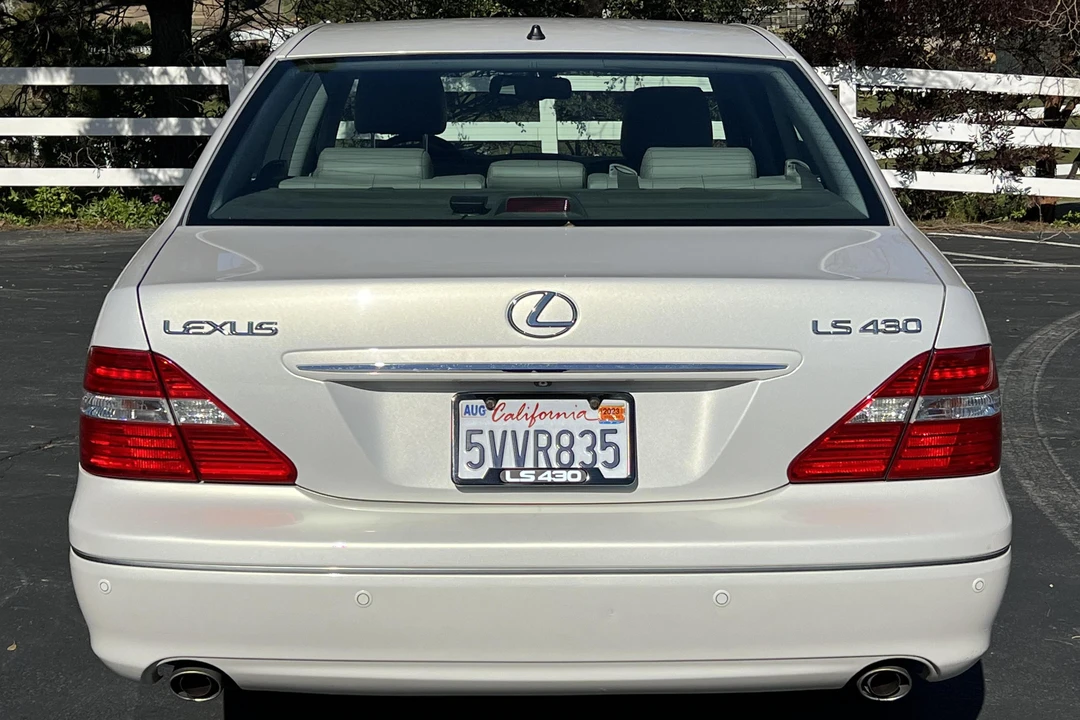 2006 Lexus LS 3rd Gen - Image 5 of 5