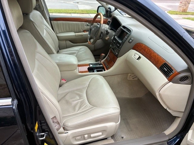 2006 Lexus LS 3rd Gen - Image 17 of 28