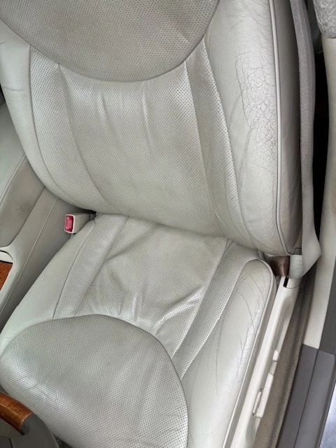 2006 Lexus LS 3rd Gen - Image 9 of 28