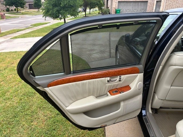 2006 Lexus LS 3rd Gen - Image 5 of 28