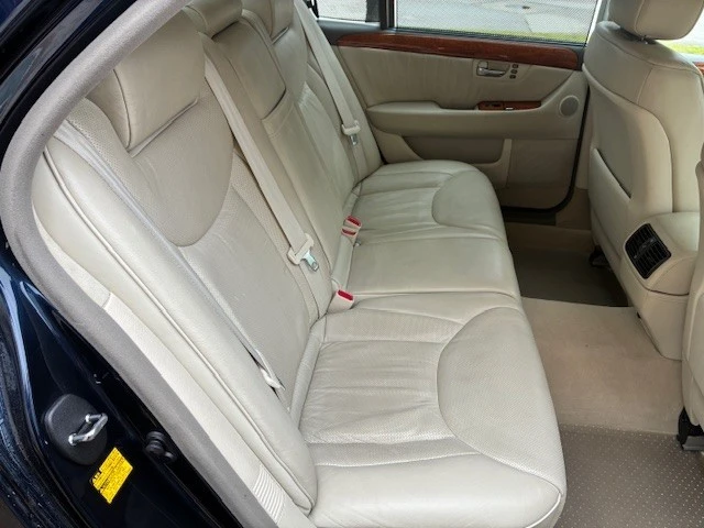 2006 Lexus LS 3rd Gen - Image 14 of 28