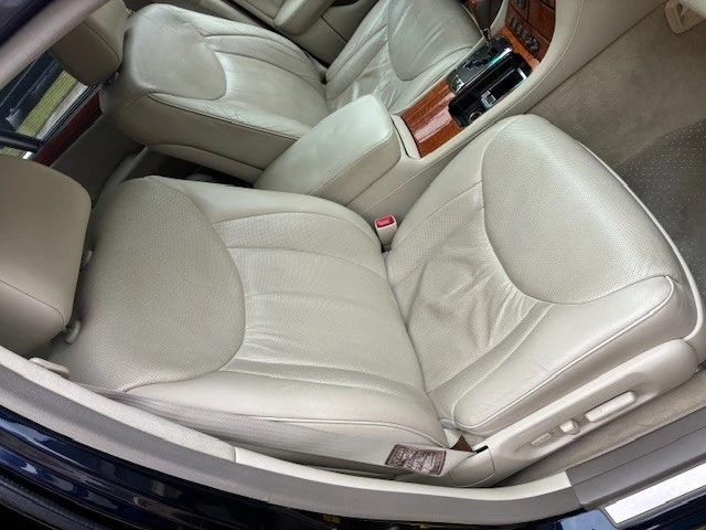2006 Lexus LS 3rd Gen - Image 18 of 28