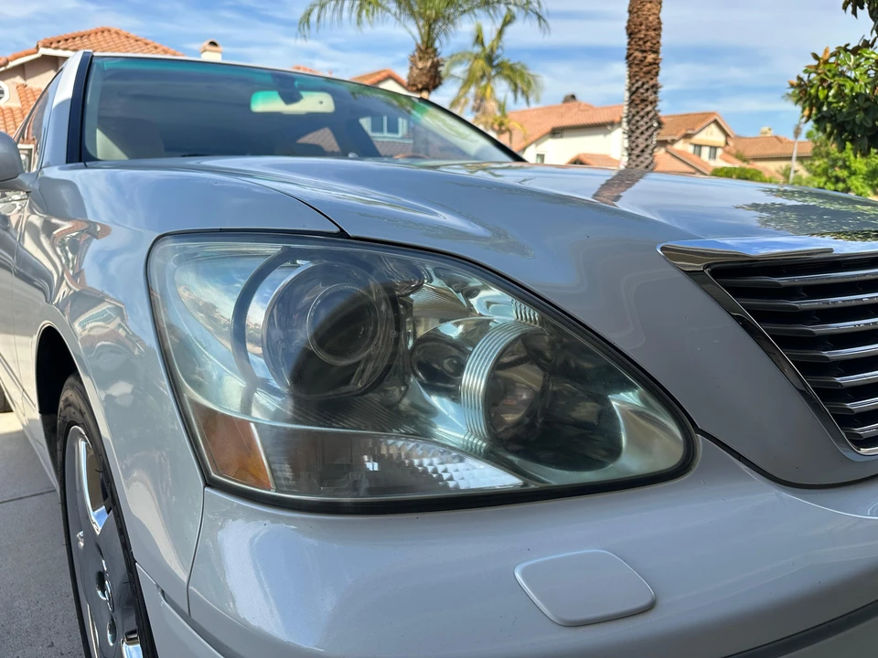 2006 Lexus LS 3rd Gen - Image 23 of 31