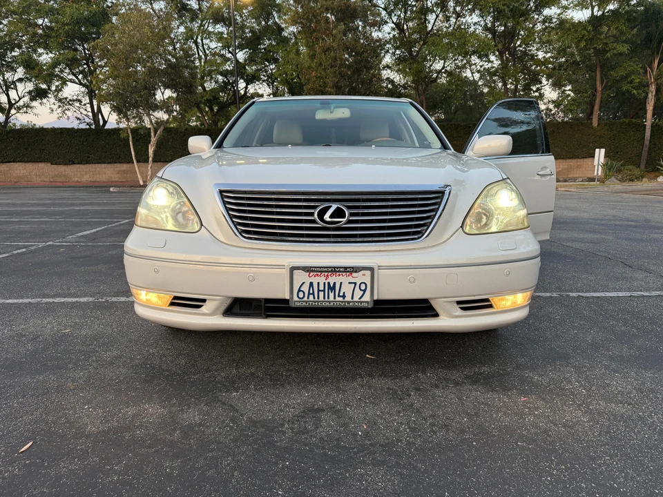 2006 Lexus LS 3rd Gen - Image 7 of 31