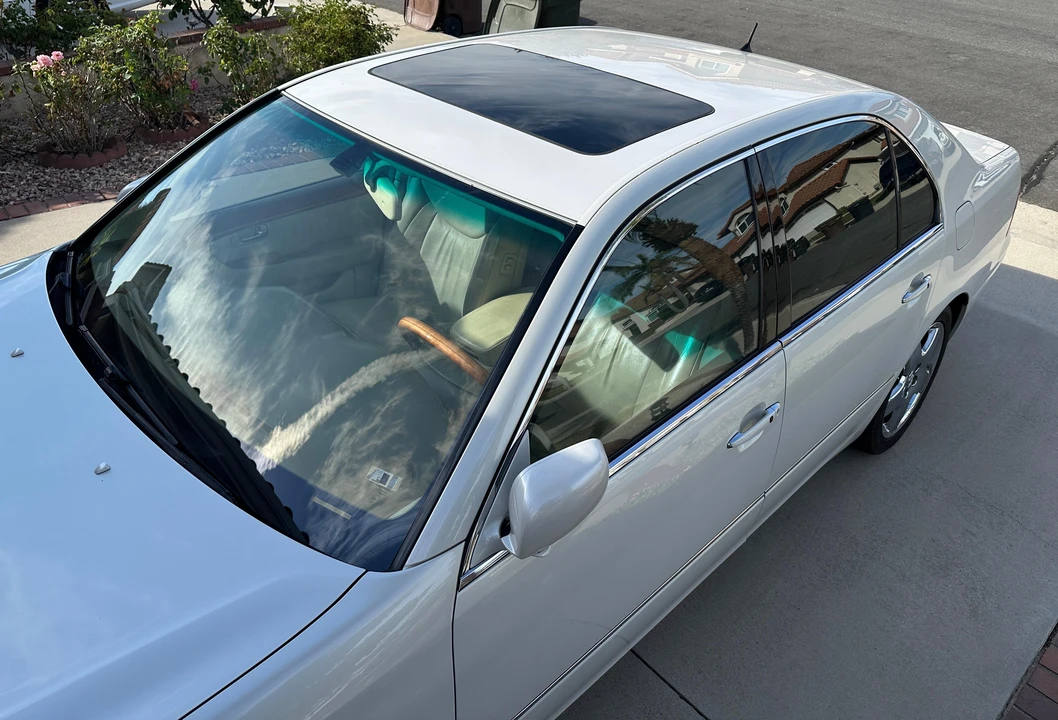 2006 Lexus LS 3rd Gen - Image 28 of 31