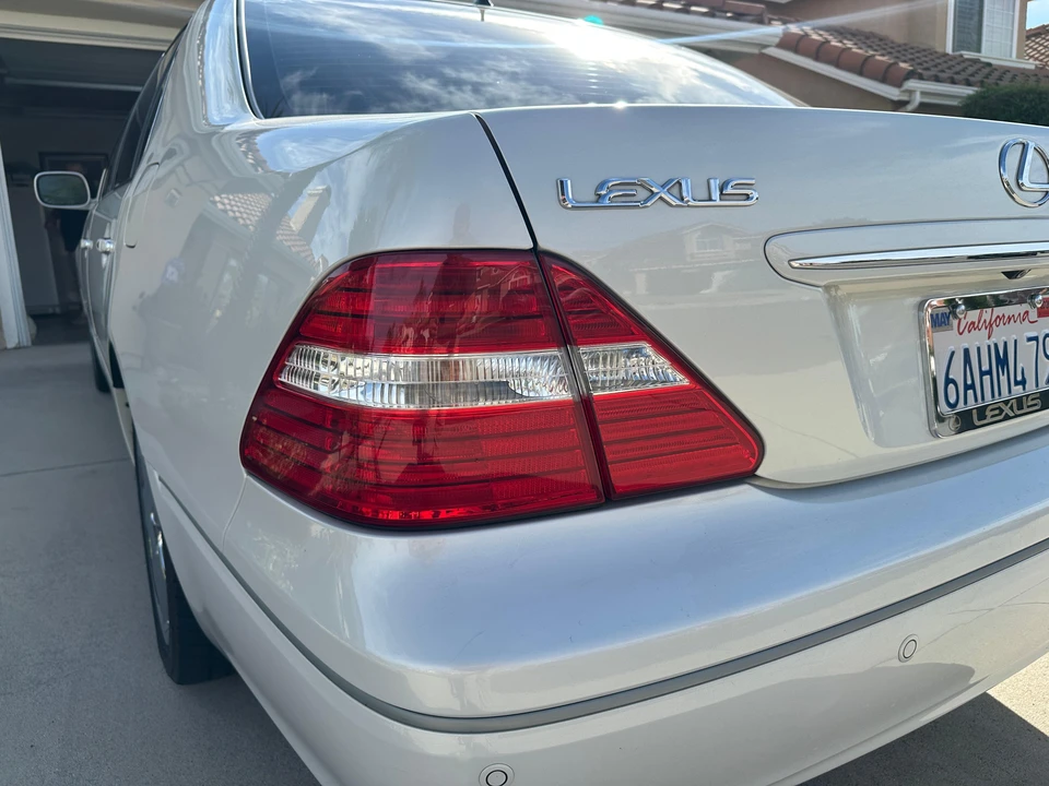 2006 Lexus LS 3rd Gen - Image 31 of 31