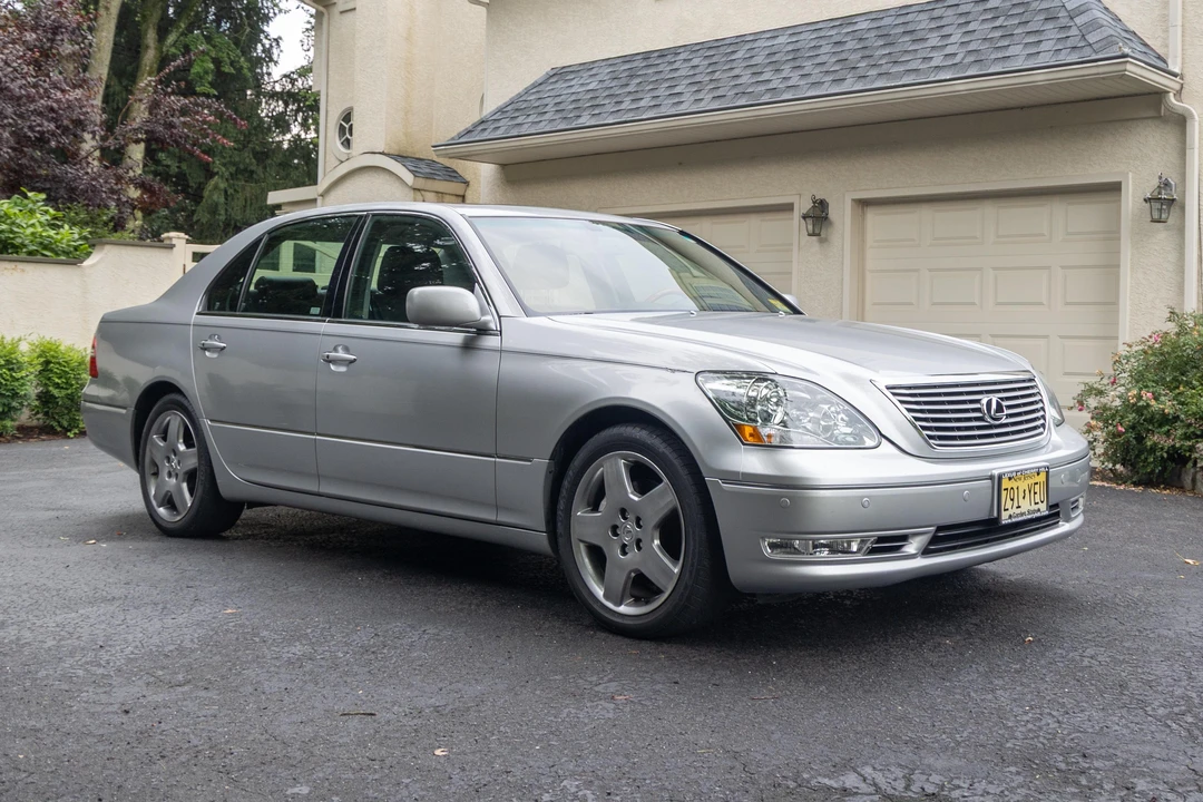2006 Lexus LS 3rd Gen - Image 8 of 31