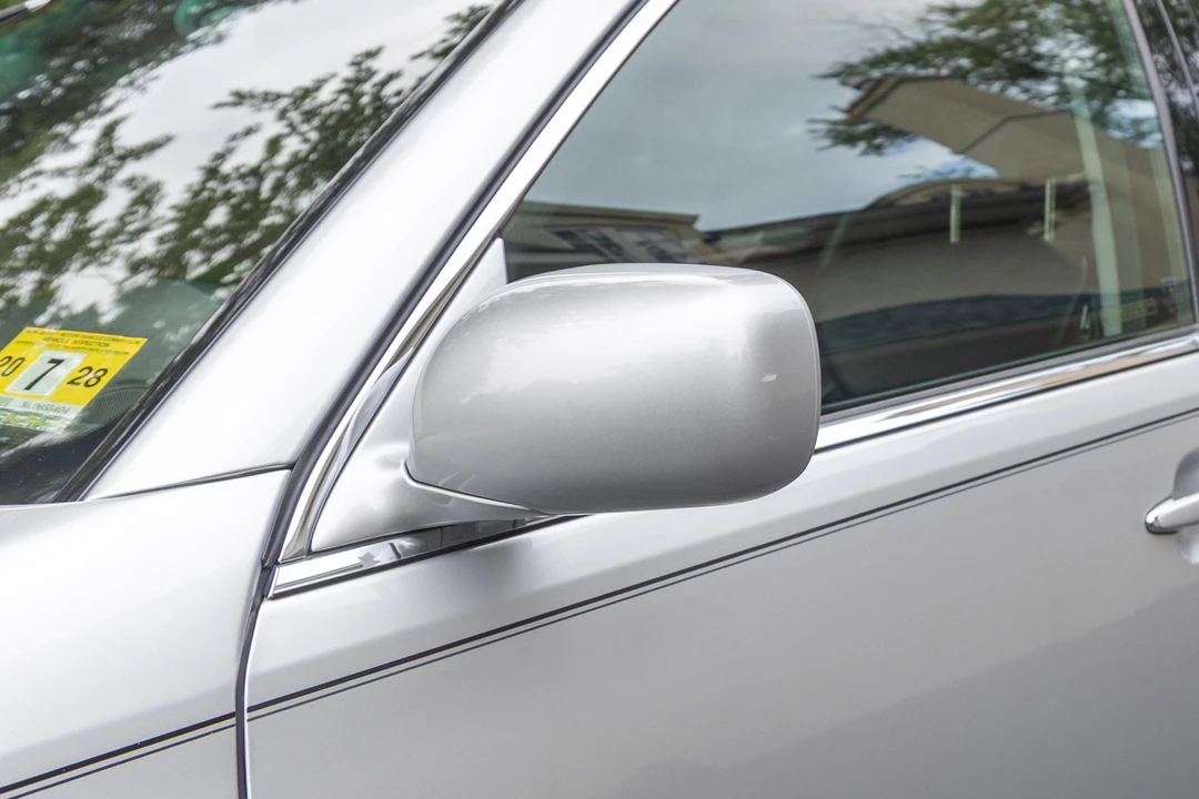 2006 Lexus LS 3rd Gen - Image 15 of 31
