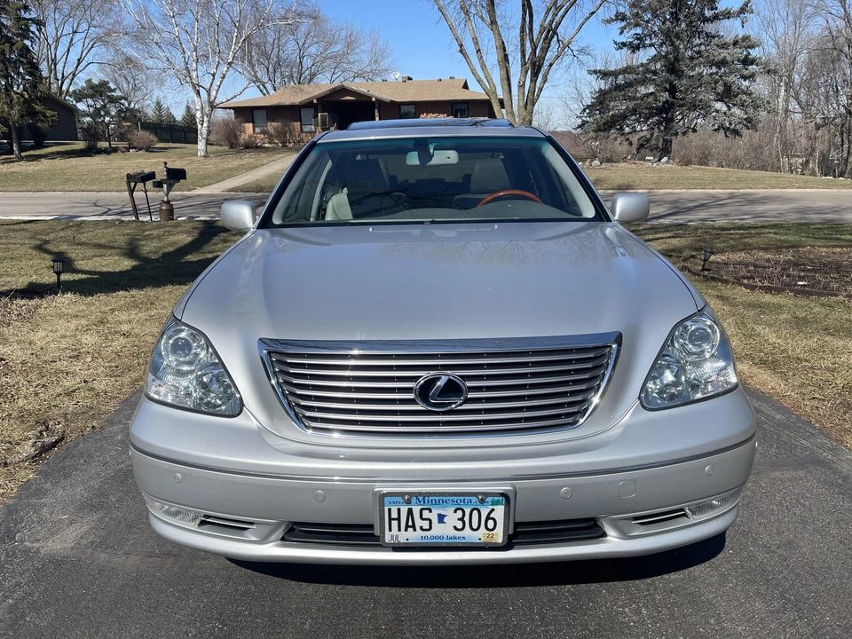 2006 Lexus LS 3rd Gen - Image 6 of 31