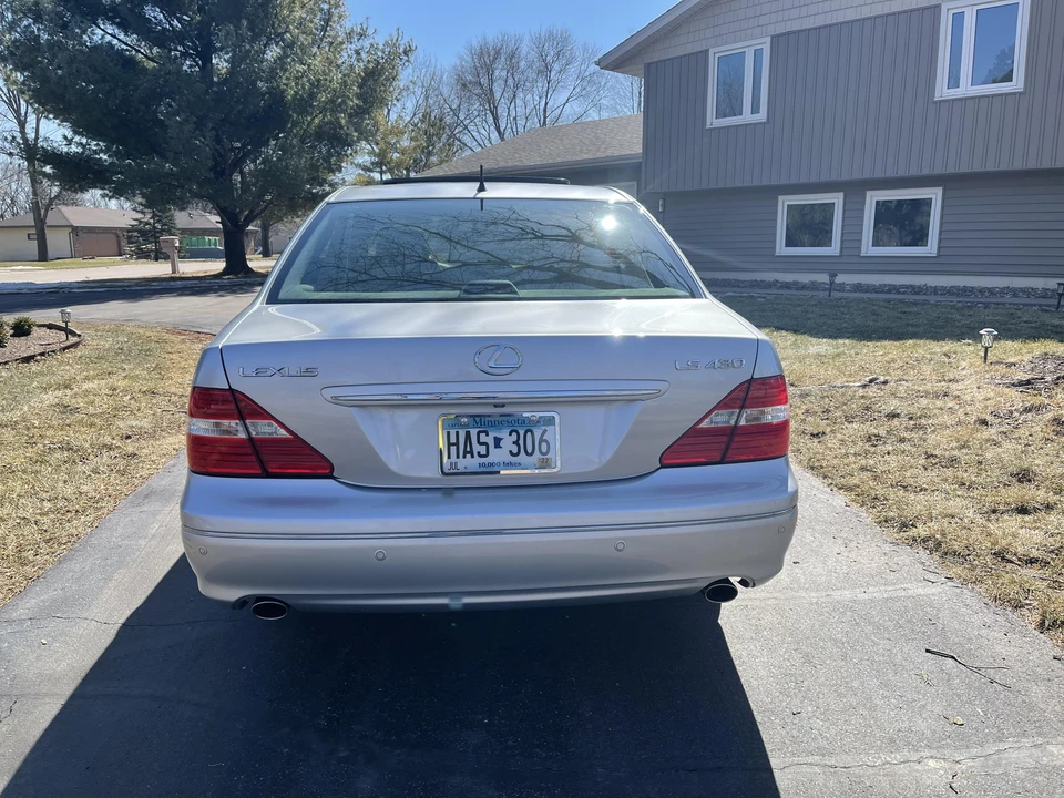 2006 Lexus LS 3rd Gen - Image 31 of 31