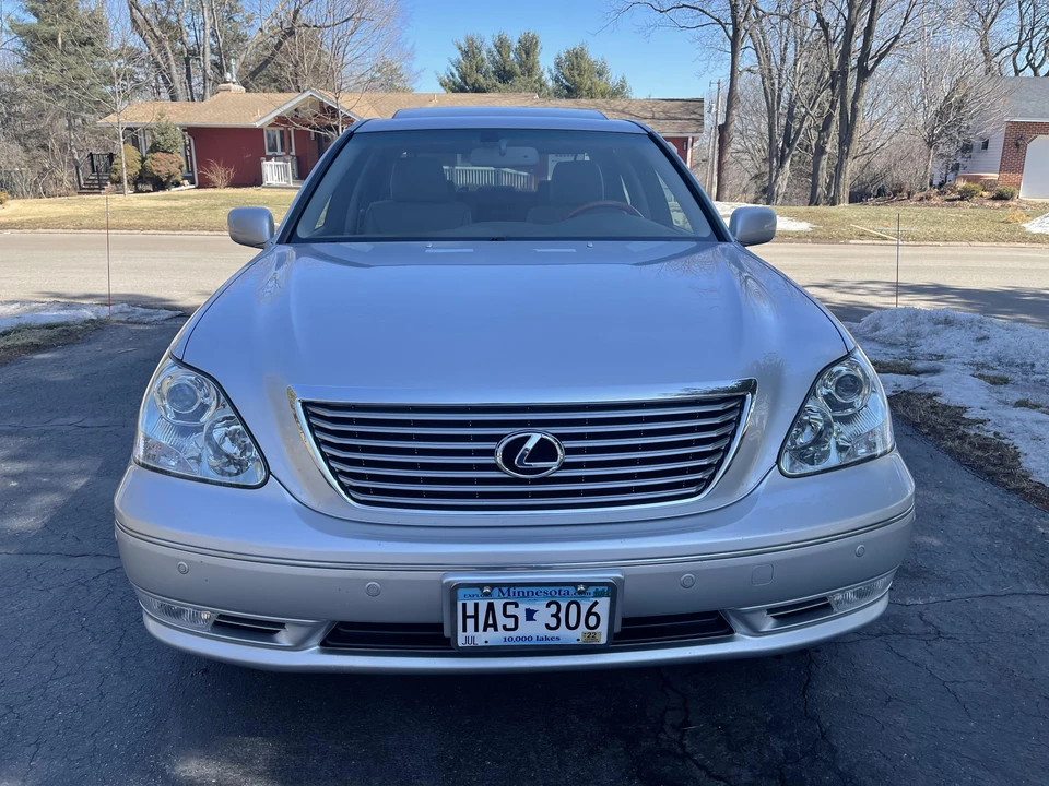 2006 Lexus LS 3rd Gen - Image 8 of 31