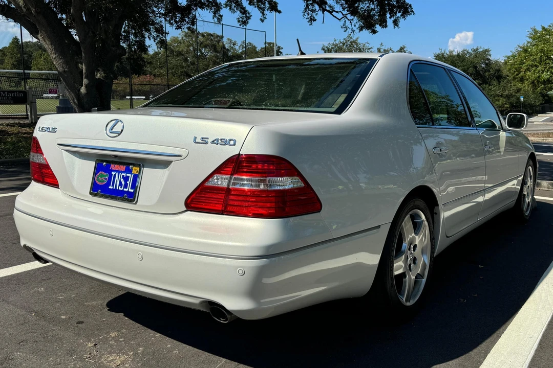 2006 Lexus LS 3rd Gen - Image 4 of 31