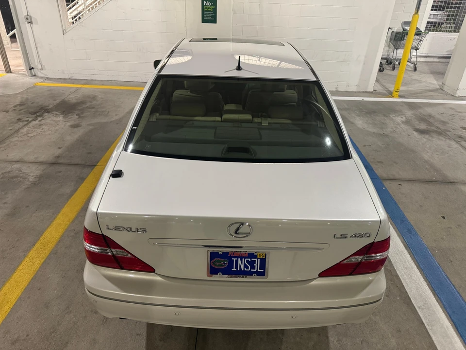 2006 Lexus LS 3rd Gen - Image 13 of 31
