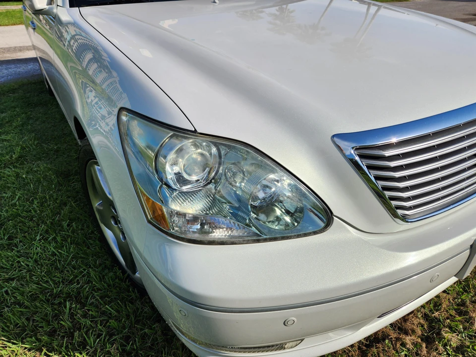 2006 Lexus LS 3rd Gen - Image 15 of 31