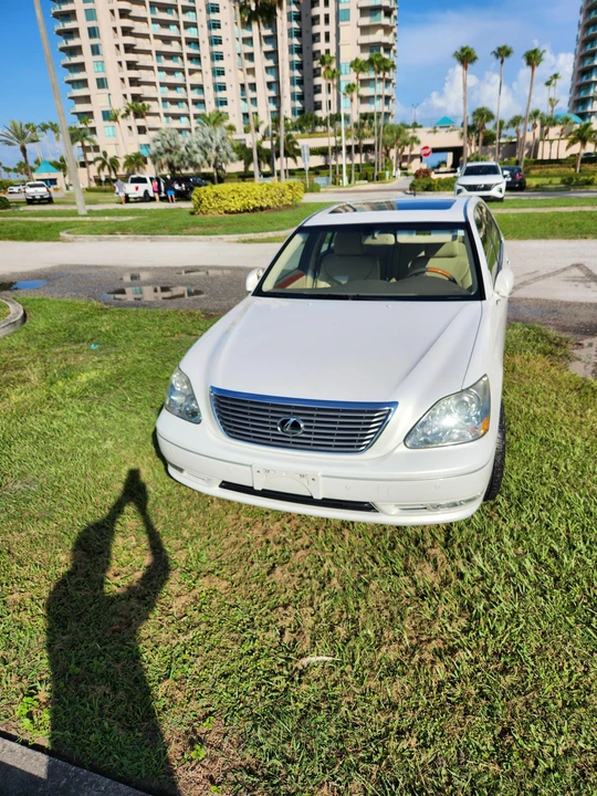 2006 Lexus LS 3rd Gen - Image 6 of 31