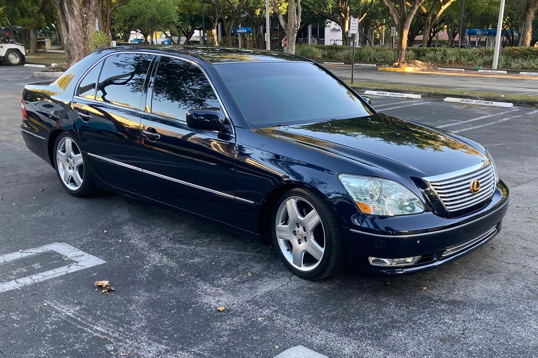 2006 Lexus LS 3rd Gen - Image 22 of 31