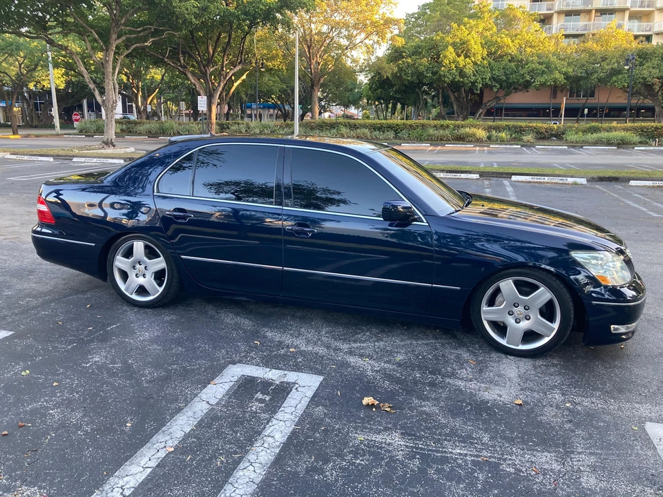 2006 Lexus LS 3rd Gen - Image 21 of 31