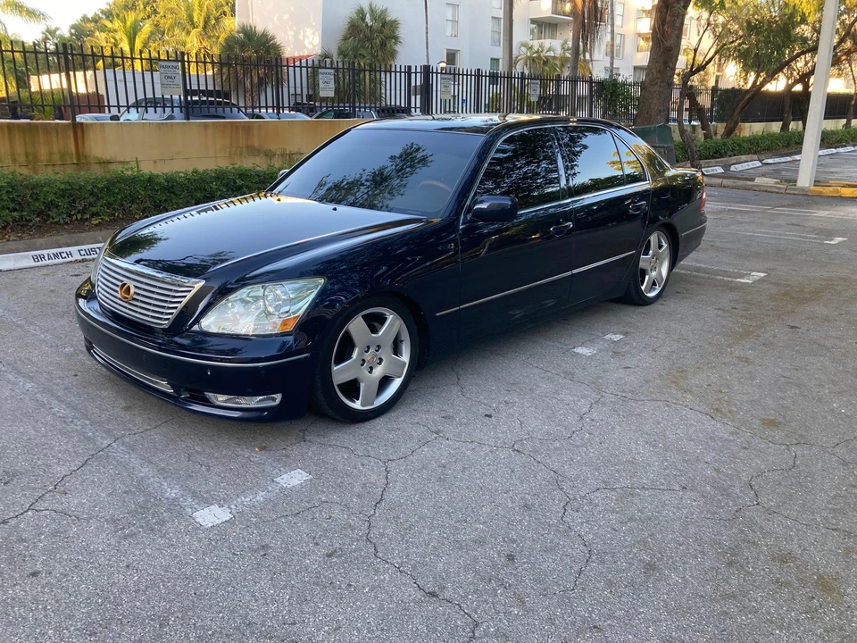 2006 Lexus LS 3rd Gen - Image 12 of 31