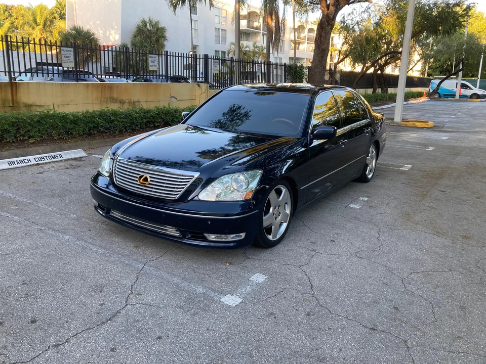 2006 Lexus LS 3rd Gen - Image 11 of 31