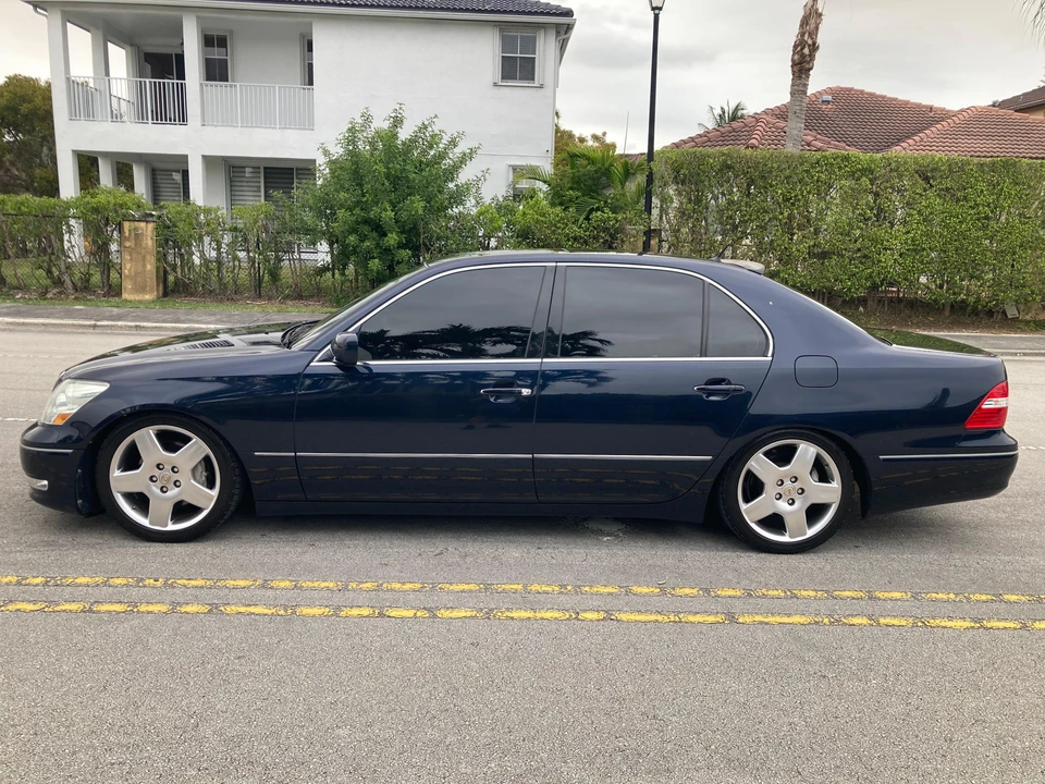 2006 Lexus LS 3rd Gen - Image 7 of 31