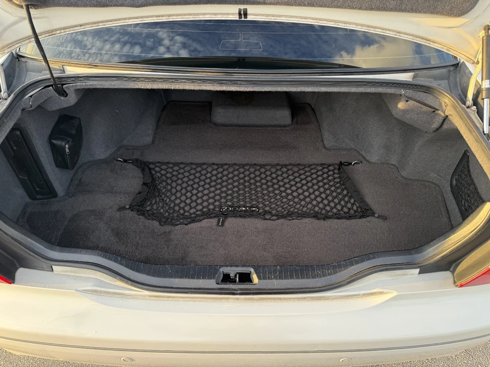 2006 Lexus LS 3rd Gen - Image 15 of 31