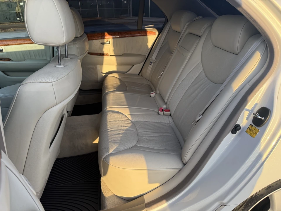 2006 Lexus LS 3rd Gen - Image 31 of 31