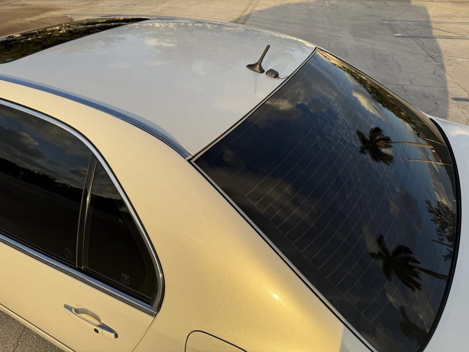 2006 Lexus LS 3rd Gen - Image 9 of 31