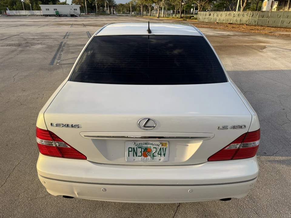 2006 Lexus LS 3rd Gen - Image 6 of 31