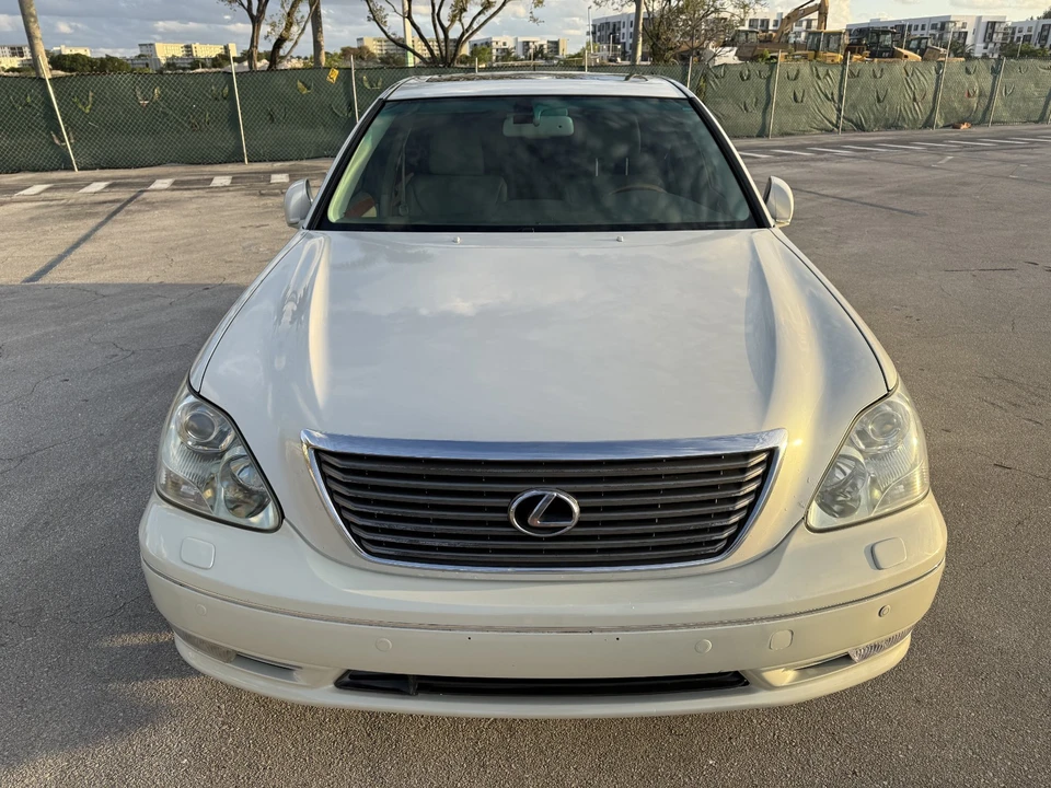 2006 Lexus LS 3rd Gen - Image 2 of 31