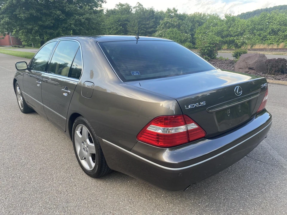 2006 Lexus LS 3rd Gen - Image 7 of 31