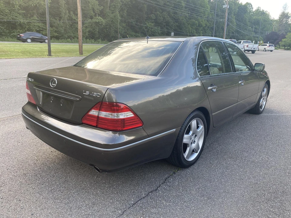 2006 Lexus LS 3rd Gen - Image 8 of 31