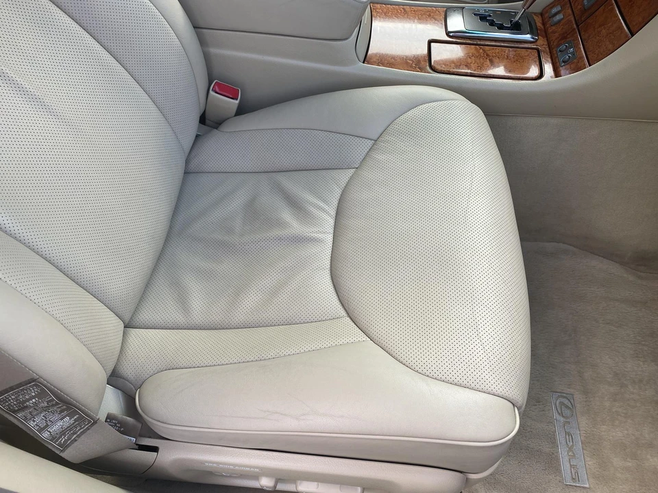 2006 Lexus LS 3rd Gen - Image 31 of 31