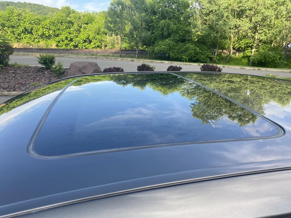 2006 Lexus LS 3rd Gen - Image 12 of 31