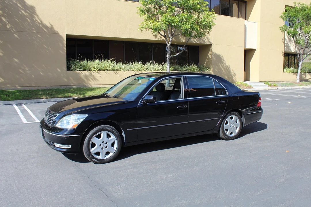 2006 Lexus LS 3rd Gen - Image 10 of 31