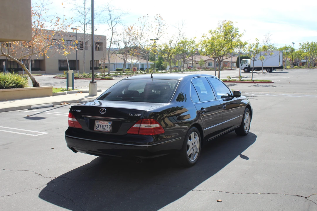 2006 Lexus LS 3rd Gen - Image 20 of 31