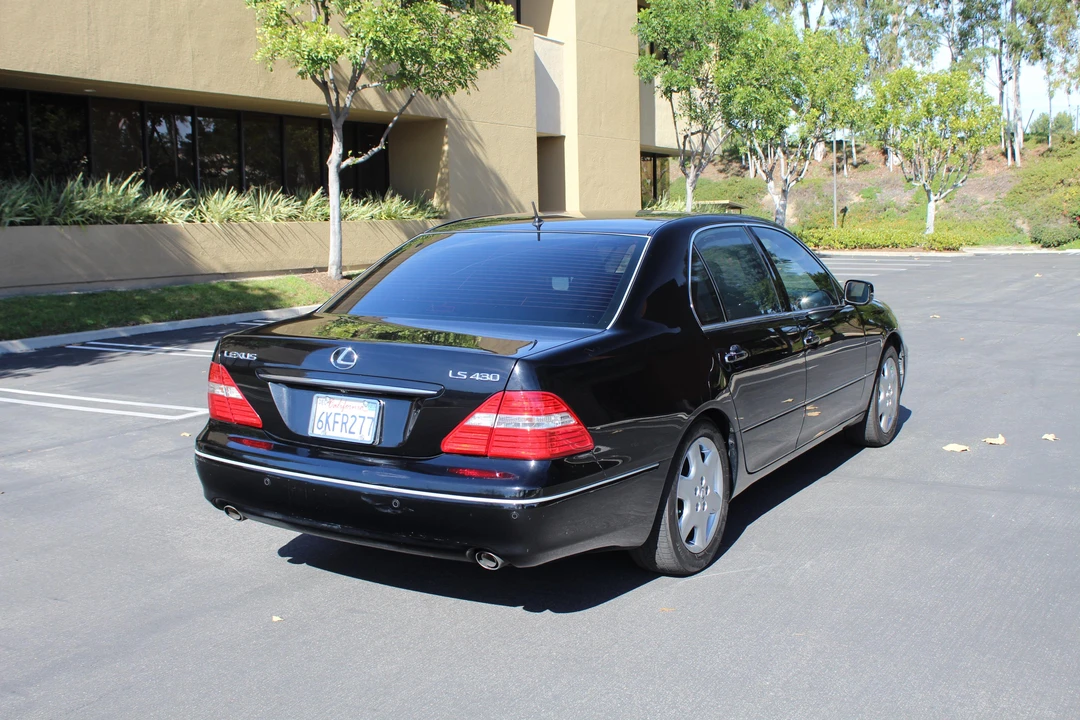 2006 Lexus LS 3rd Gen - Image 23 of 31