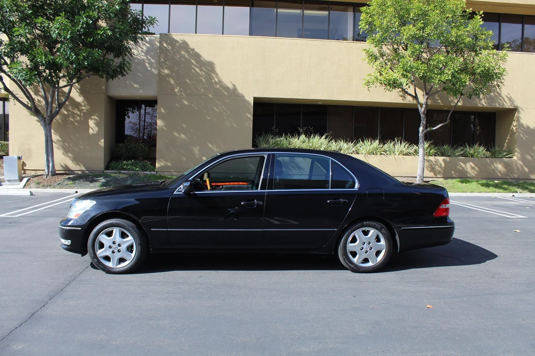 2006 Lexus LS 3rd Gen - Image 12 of 31