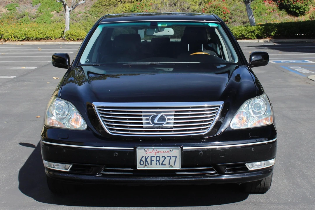 2006 Lexus LS 3rd Gen - Image 2 of 31