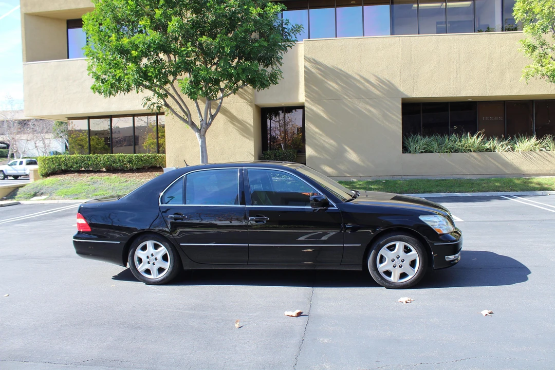 2006 Lexus LS 3rd Gen - Image 27 of 31