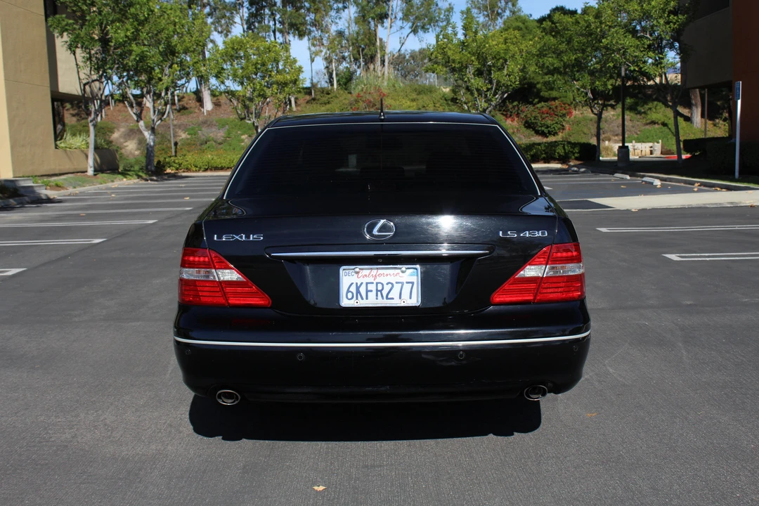 2006 Lexus LS 3rd Gen - Image 18 of 31
