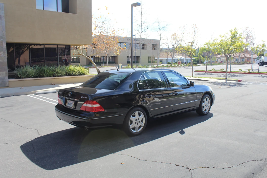 2006 Lexus LS 3rd Gen - Image 24 of 31