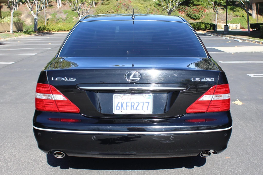 2006 Lexus LS 3rd Gen - Image 5 of 31